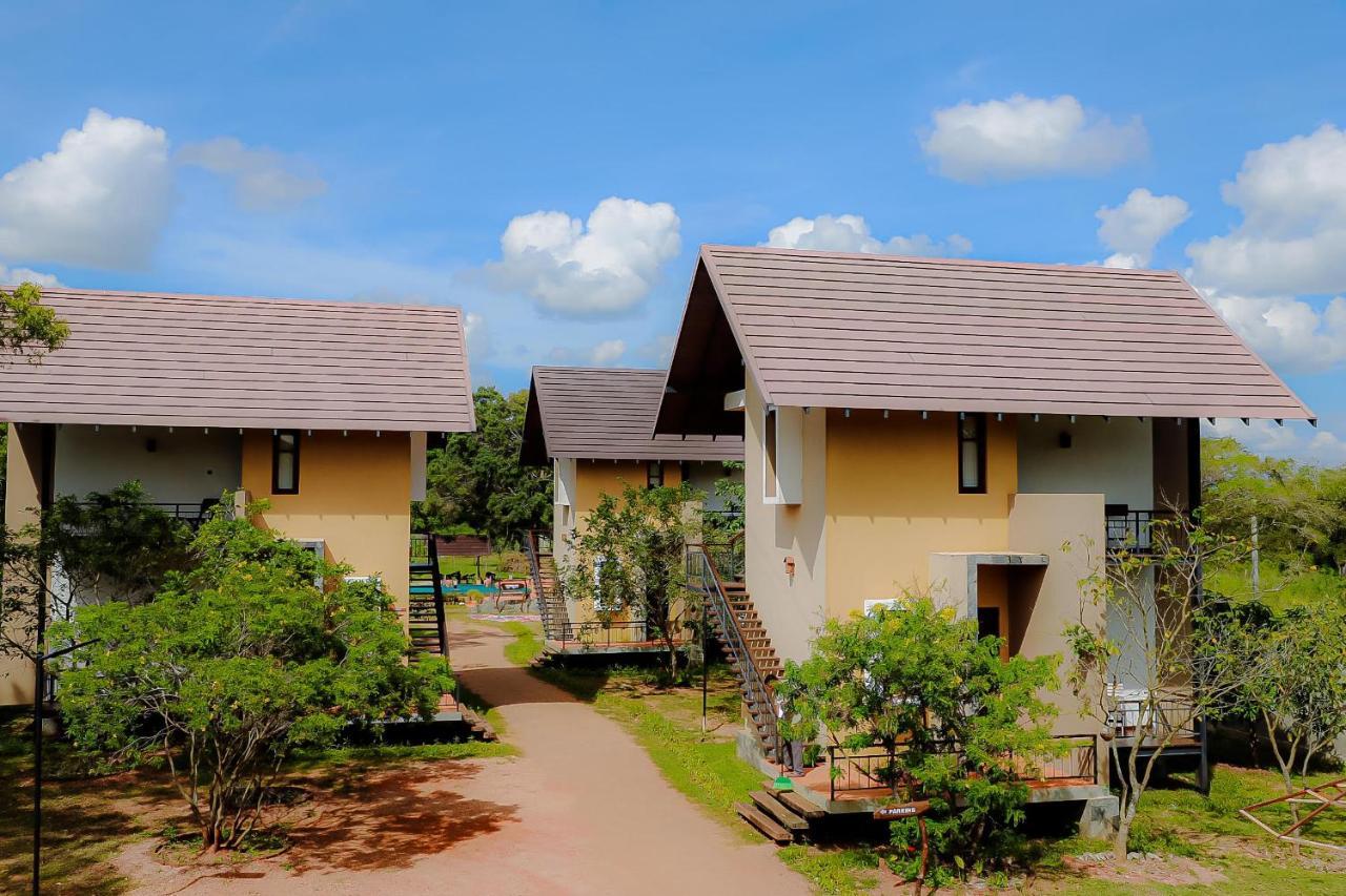 Lolu Village Resort أنرادابورام المظهر الخارجي الصورة